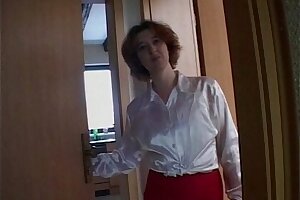 Lovely Mature Unable To Have the means Rent Give A Private Show