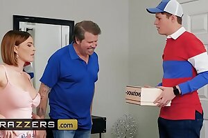 Milfs Automatically Fat - (Krissy Lynn, Justin Hunt) - Im A Giver Increased by A Taker - Brazzers